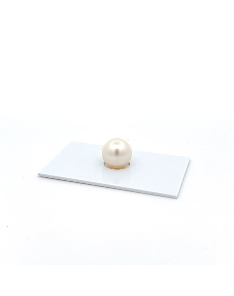 9mm+ fine  grade South Sea pearl, Australia