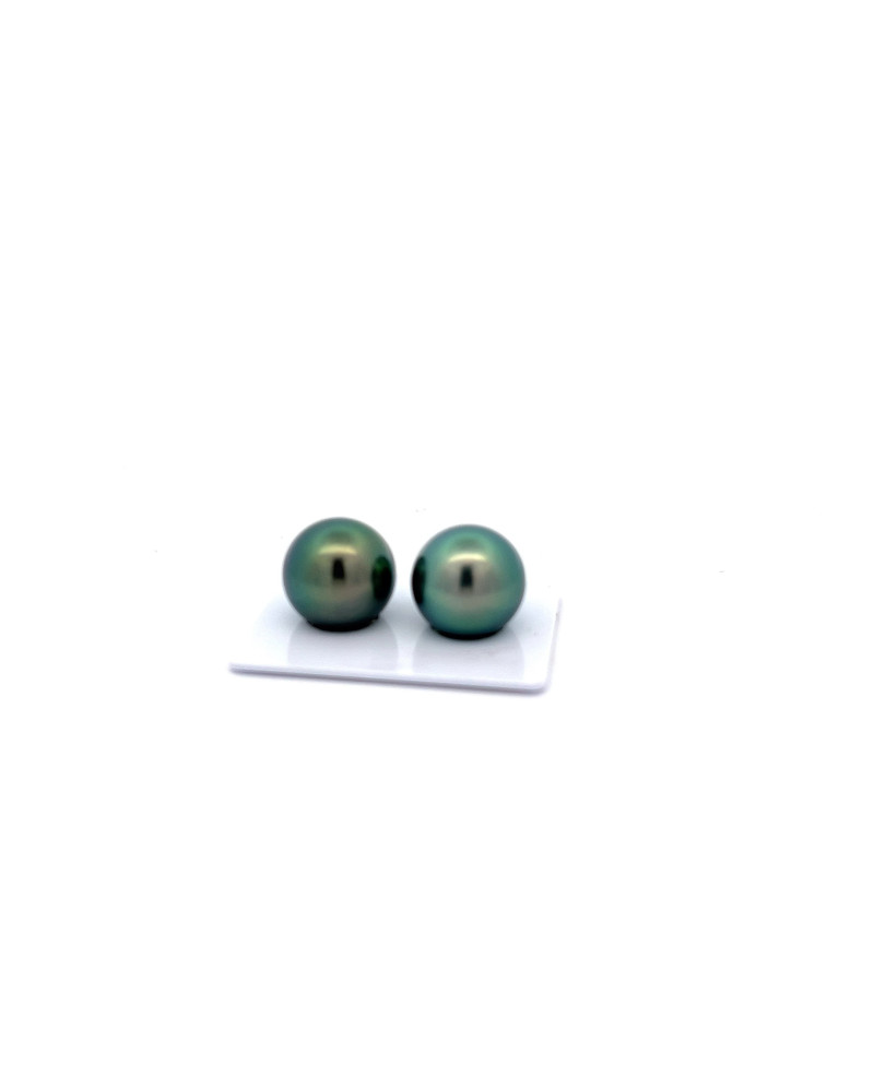 15mm+ gem  grade Tahitian Black pearl, French Polynesia  