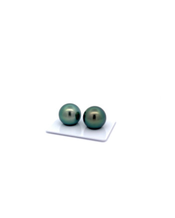 15mm+ gem  grade Tahitian Black pearl, French Polynesia  