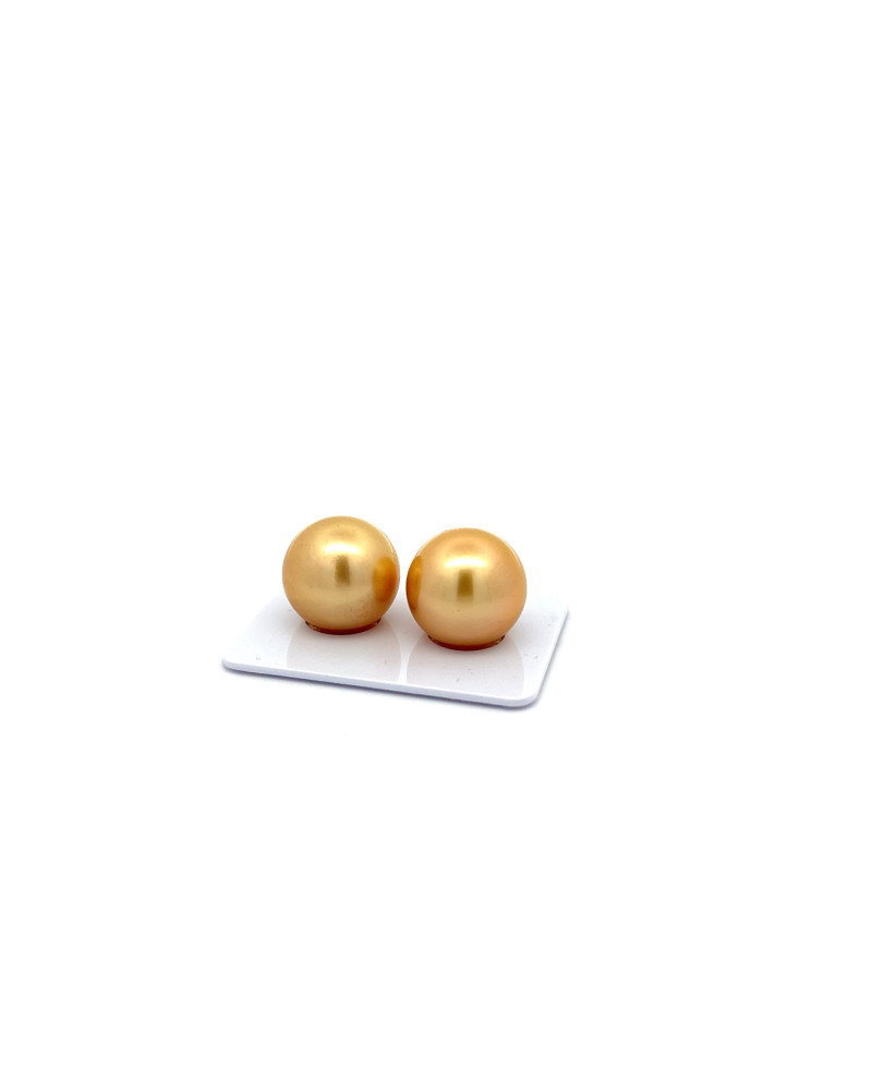 15mm+ gem  grade South Sea pearl, Indonesia