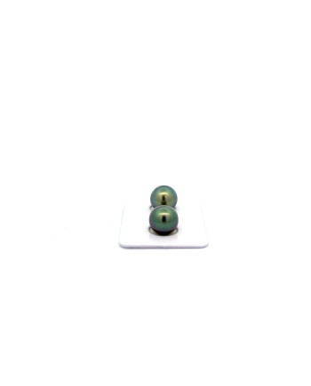 9mm+ jewel  grade Tahitian Black pearl, French Polynesia  