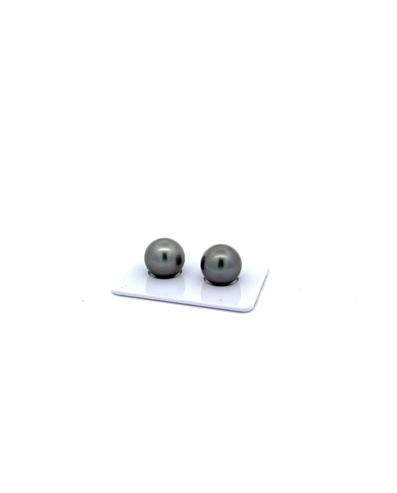9mm+ jewel  grade Tahitian Black pearl, French Polynesia  