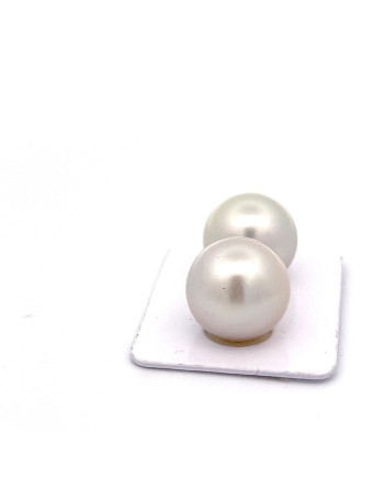 15mm+ fine  grade Tahitian Black pearl, French Polynesia  
