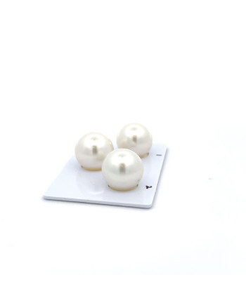 12mm+ fine  grade South Sea pearl, Australia