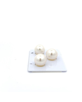 12mm+ fine  grade South Sea pearl, Australia