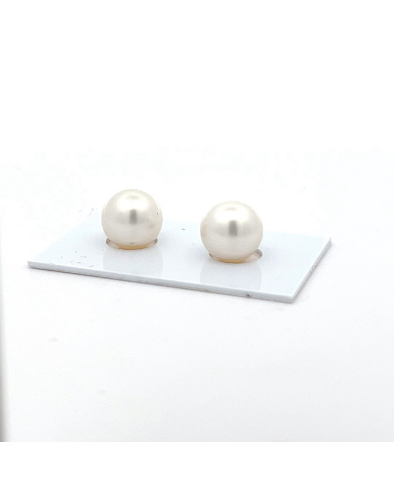 9mm+ fine  grade South Sea pearl, Indonesia