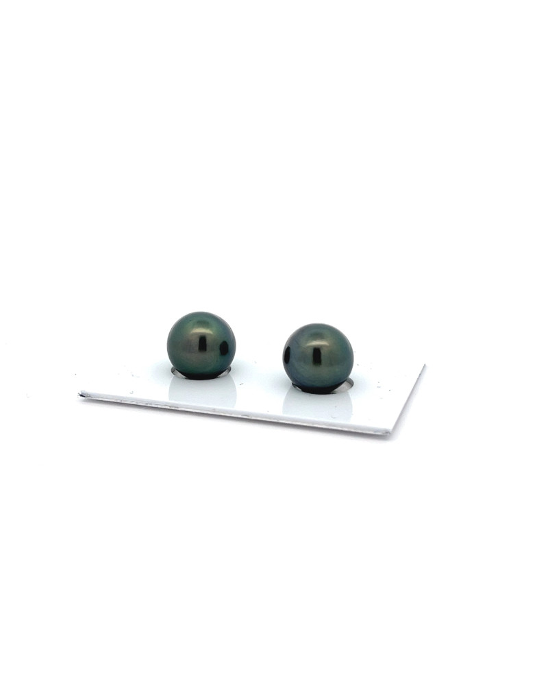 9mm+ jewel  grade Tahitian Black pearl, French Polynesia  