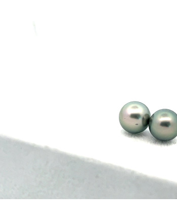 9mm+ gem  grade Tahitian Black pearl, French Polynesia  