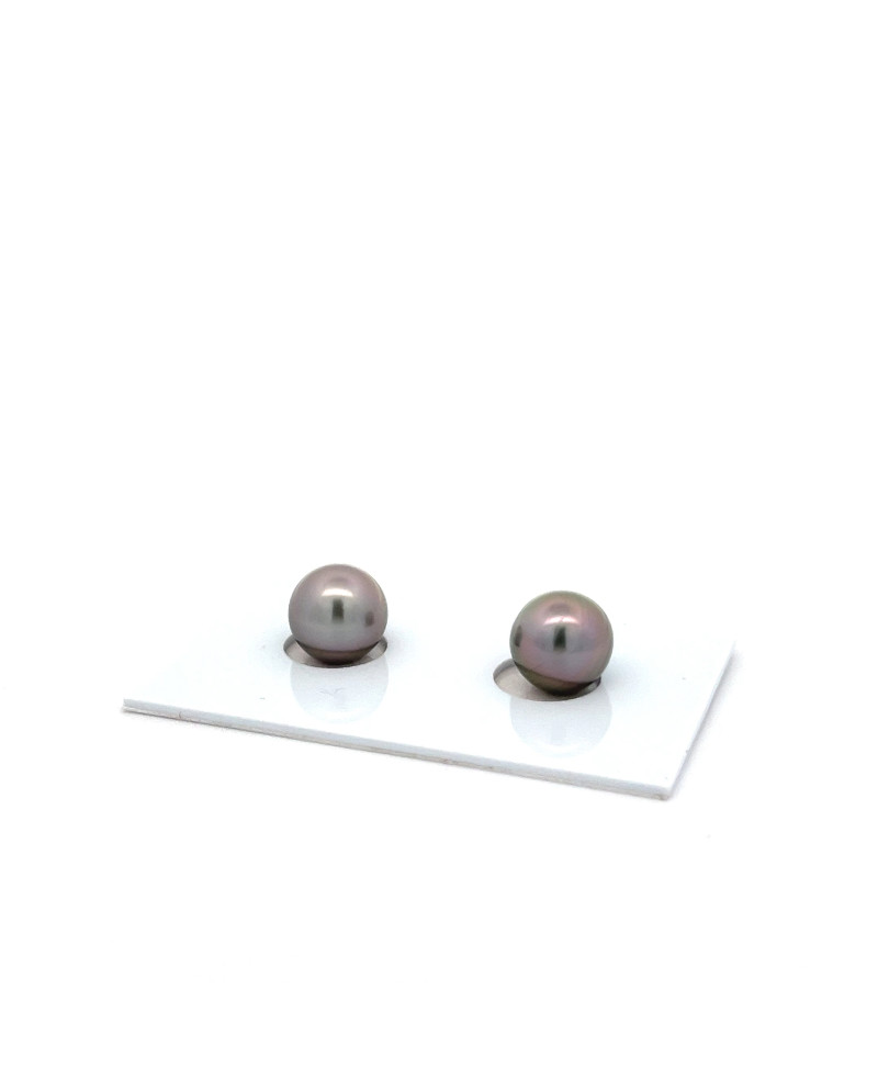 9mm+ jewel  grade Tahitian Black pearl, French Polynesia  