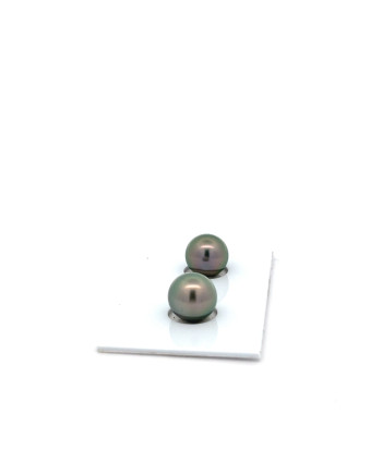 9mm+ jewel  grade Tahitian Black pearl, French Polynesia  