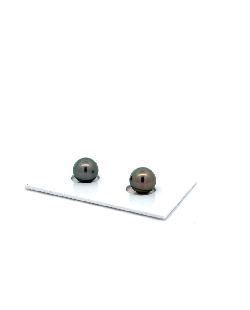 6mm+ fine  grade Tahitian Black pearl, French Polynesia  
