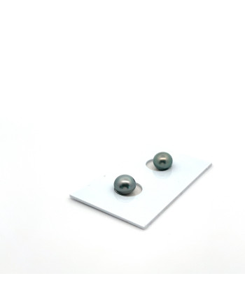 6mm+ gem  grade Tahitian Black pearl, French Polynesia  