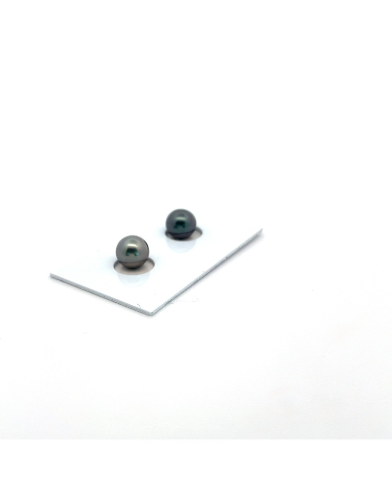 6mm+ gem  grade Tahitian Black pearl, French Polynesia  