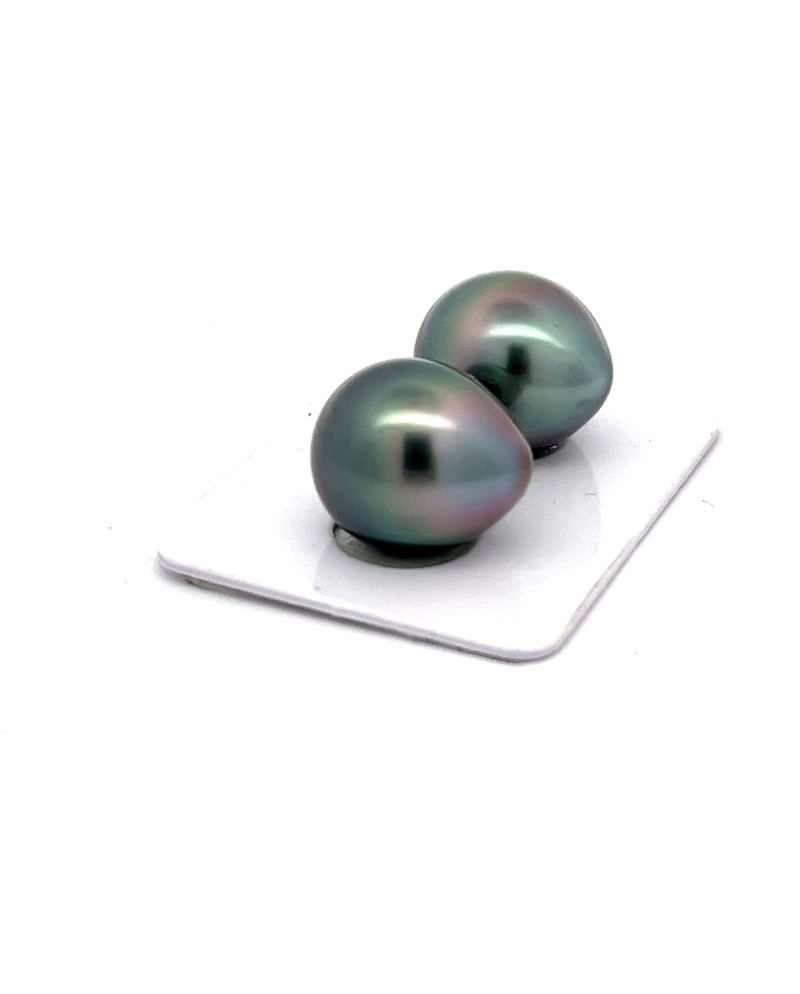 12mm+ fine  grade Tahitian Black pearl, French Polynesia  