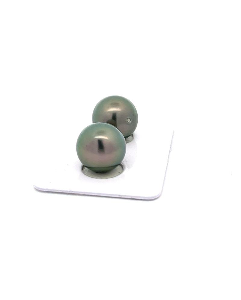 12mm+ fine  grade Tahitian Black pearl, French Polynesia  