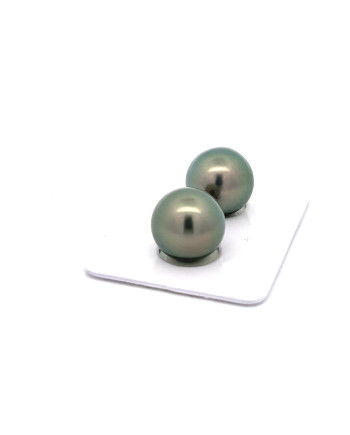 12mm+ fine  grade Tahitian Black pearl, French Polynesia  