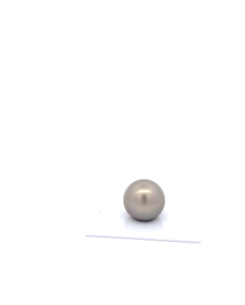 15mm+ gem  grade Tahitian Black pearl, French Polynesia  