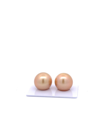 15mm+ jewel  grade South Sea pearl, Indonesia