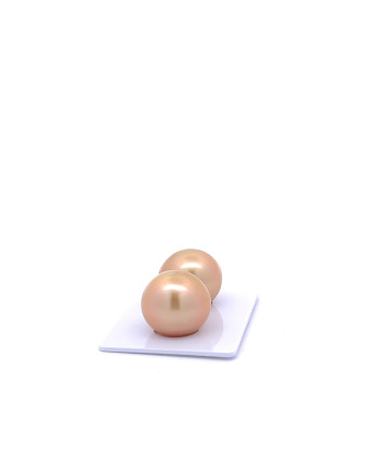 15mm+ jewel  grade South Sea pearl, Indonesia