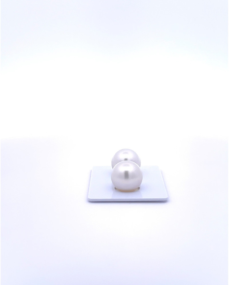 12mm+ fine  grade South Sea pearl, Indonesia