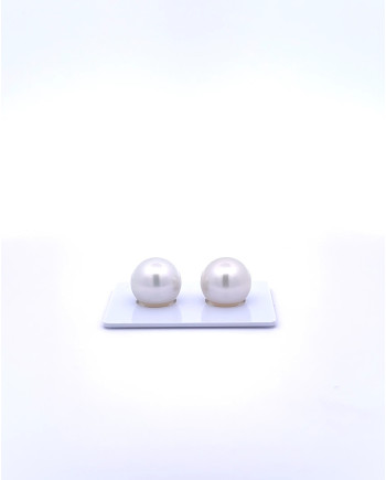 12mm+ fine  grade South Sea pearl, Indonesia