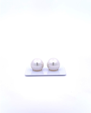 12mm+ fine  grade South Sea pearl, Indonesia