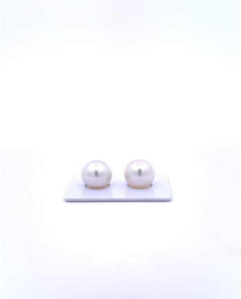 12mm+ gem  grade South Sea pearl, Australia