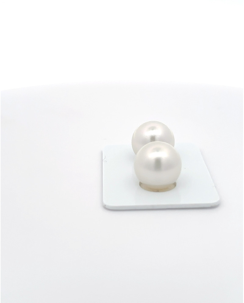 12mm+ fine  grade South Sea Pearl, Indonesia