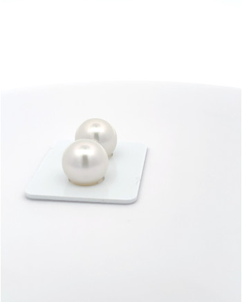 12mm+ fine  grade South Sea Pearl, Indonesia