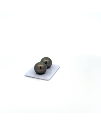 12mm+ jewel  grade Tahitian Black pearl, French Polynesia  