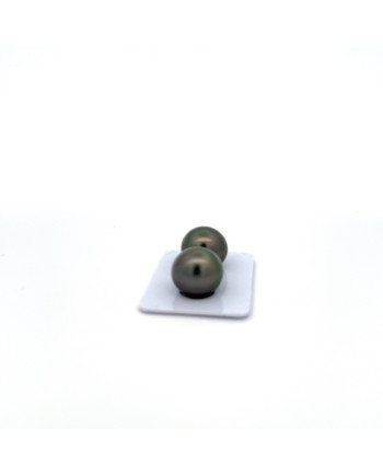 12mm+ jewel  grade Tahitian Black pearl, French Polynesia  