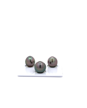 9mm+ gem  grade Tahitian Black Pearl, French Polynesia  