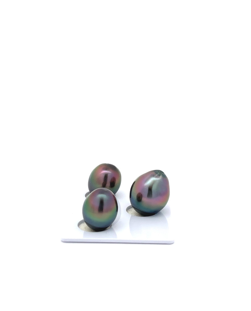9mm+ gem  grade Tahitian Black Pearl, French Polynesia  
