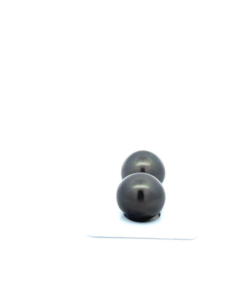 12mm+ jewel  grade Tahitian Black Pearl, French Polynesia  