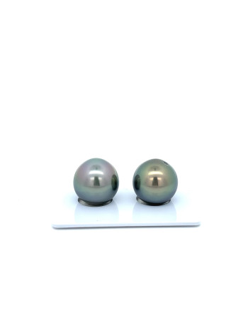 12mm+ fine  grade Tahitian Black Pearl, French Polynesia  