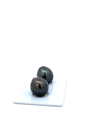 9mm+ jewel  grade Tahitian Black Pearl, French Polynesia  