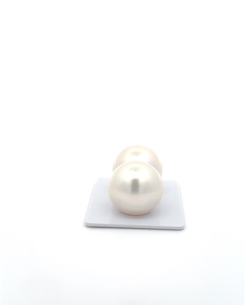 15mm+ gem  grade South Sea Pearl, Australia