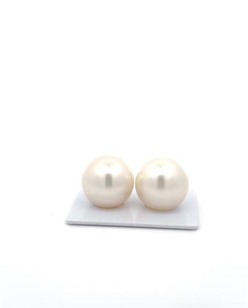 15mm+ gem  grade South Sea Pearl, Australia