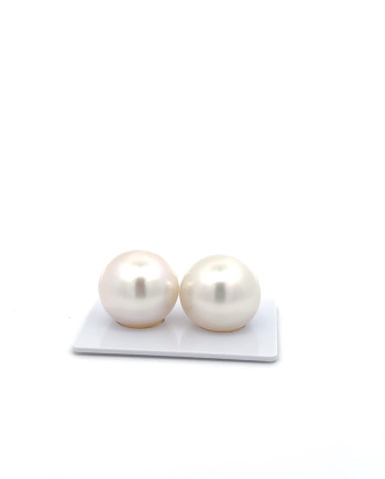 15mm+ fine  grade South Sea Pearl, Australia