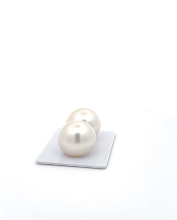 15mm+ fine  grade South Sea Pearl, Australia