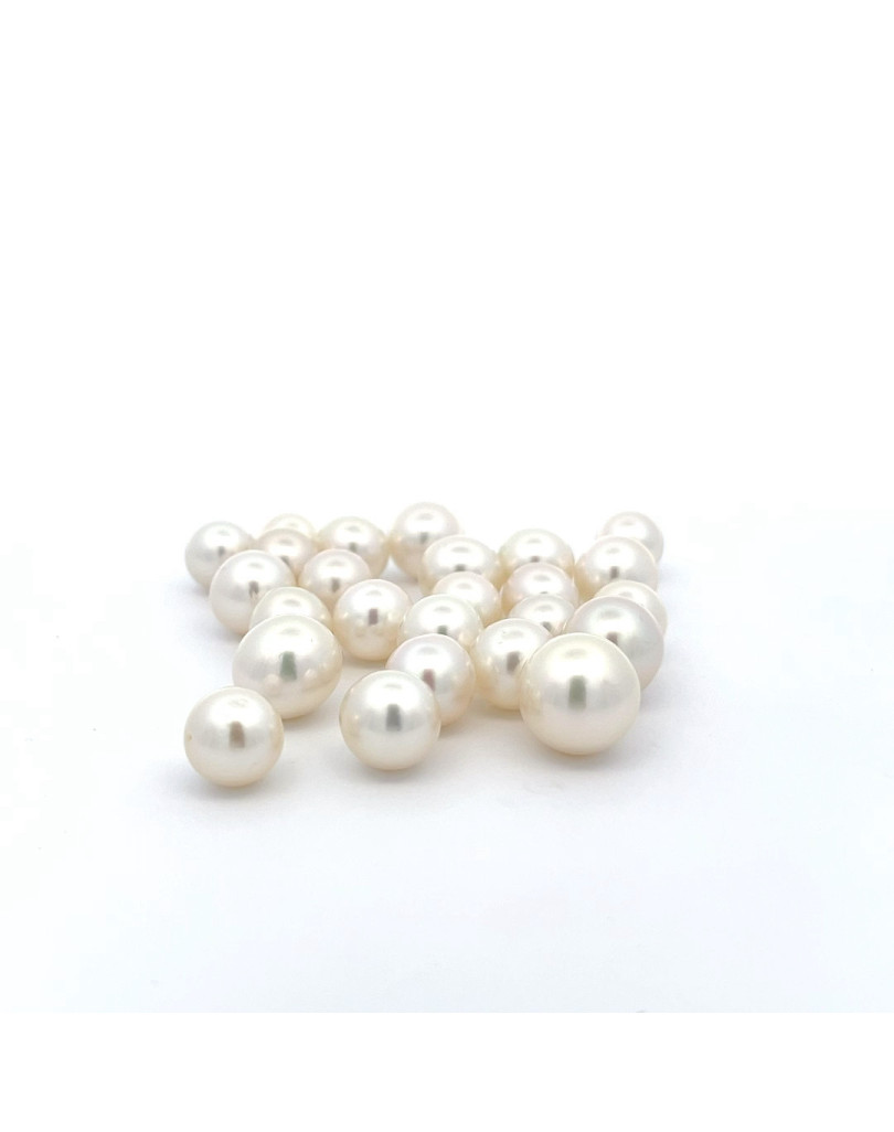 9-12mm South Sea pearl , origin Indonesia , fine  grade