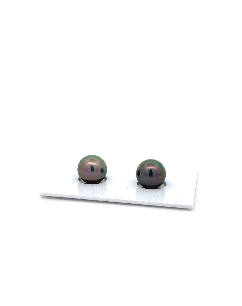 9mm+ fine  grade Tahitian Black pearl, French Polynesia  