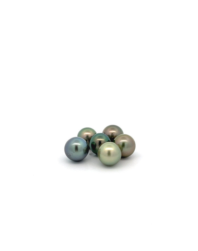 9mm Tahitian Black pearl , origin French Polynesia   , fine  grade