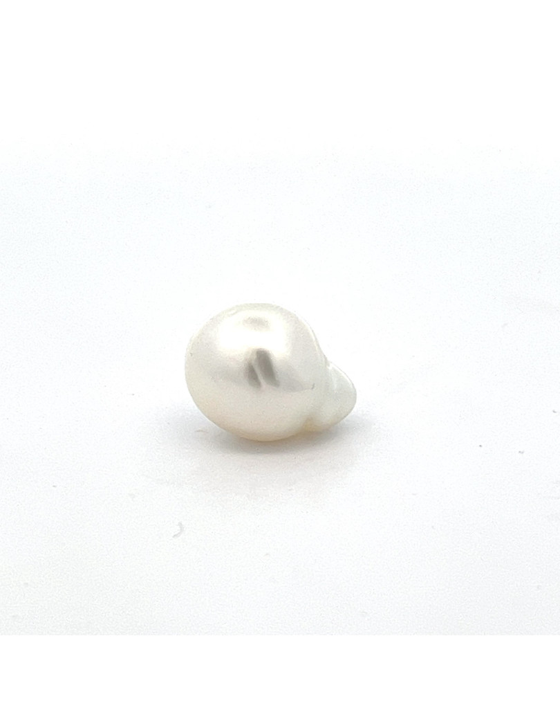 16.3mm*11.9mm South Sea pearl , origin Indonesia , jewel  grade