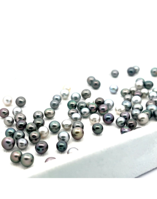 3mm+ gem  grade Tahitian Black pearl, French Polynesia  