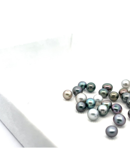 6mm+ gem  grade Tahitian Black pearl, French Polynesia  
