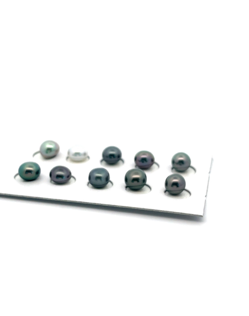 6mm+ gem  grade Tahitian Black pearl, French Polynesia  