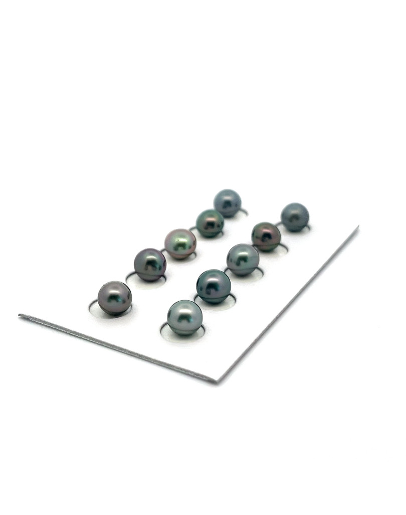 6mm+ gem  grade Tahitian Black pearl, French Polynesia  