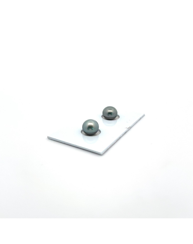 8.29/8.30mm Tahitian Black pearl , origin French Polynesia   , gem  grade