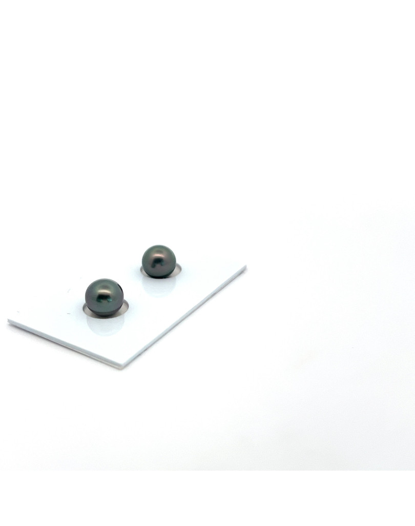 8.21/8.47mm Tahitian Black pearl , origin French Polynesia   , gem  grade